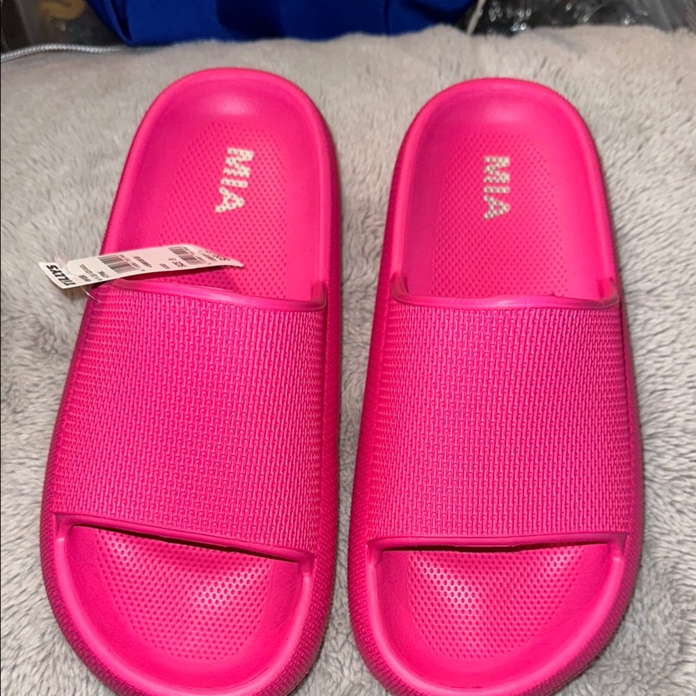 MIA Fuchsia Slide Sandals